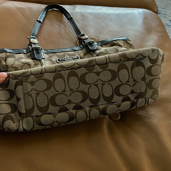 Coach Bag - Picture 7 of 10